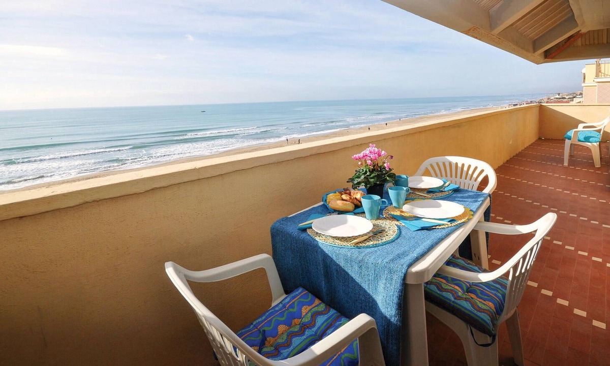 Torvaianica Apartment | 1 bedroom pet friendly apartment in Torvaianica