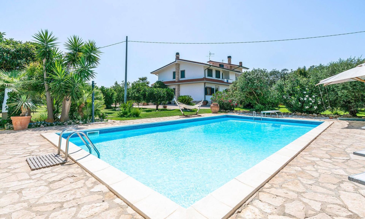 Sabaudia Apartment | 2 bedroom stunning apartment in Sabaudia