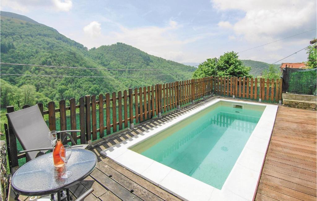 Montefegatesi House | 4 Bedroom Gorgeous Home In Montefegatesi