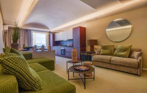Trappeto Apartment | 5 Bedroom Stunning Apartment In Trappeto