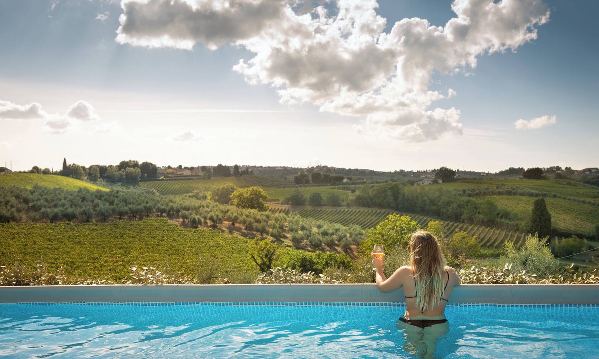 Gambassi Terme Villa | "A CASA DI FRANCA" PRIVATE VILLA IN CHIANTI A RURAL REFUGE FOR FAMILIES