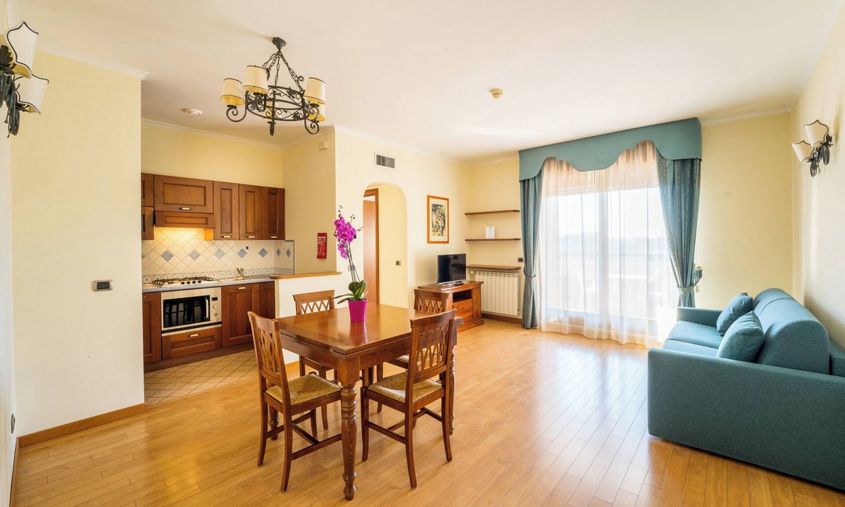Pomezia House | Altea Suites Hotel Residence