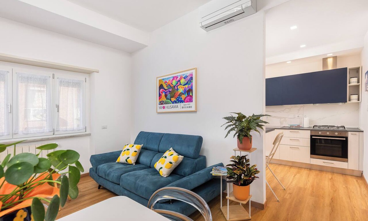 Cinecitta Apartment | Angolo Felice a Cinecittà - 3 bedroom apartment 3 minutes walk from Metro Line A
