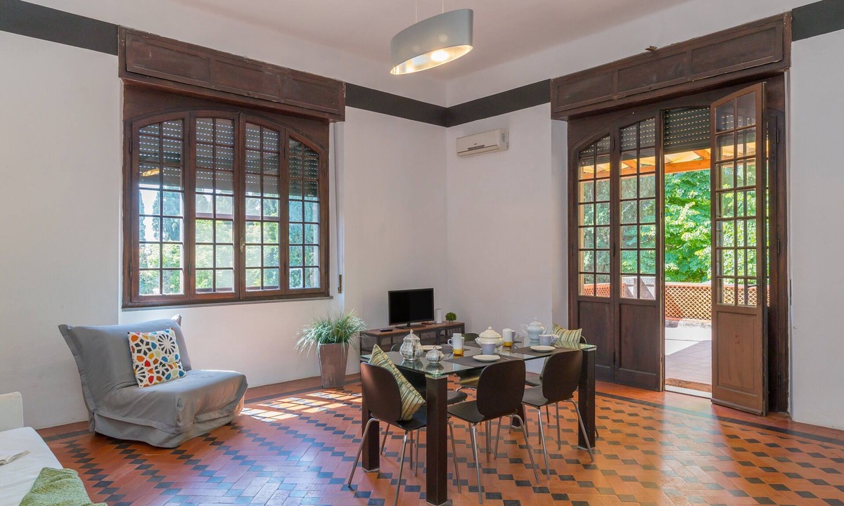 Venturina Apartment | Apartment 'I Tigli - Pervinca' with Shared Pool, Wi-Fi and Air Conditioning