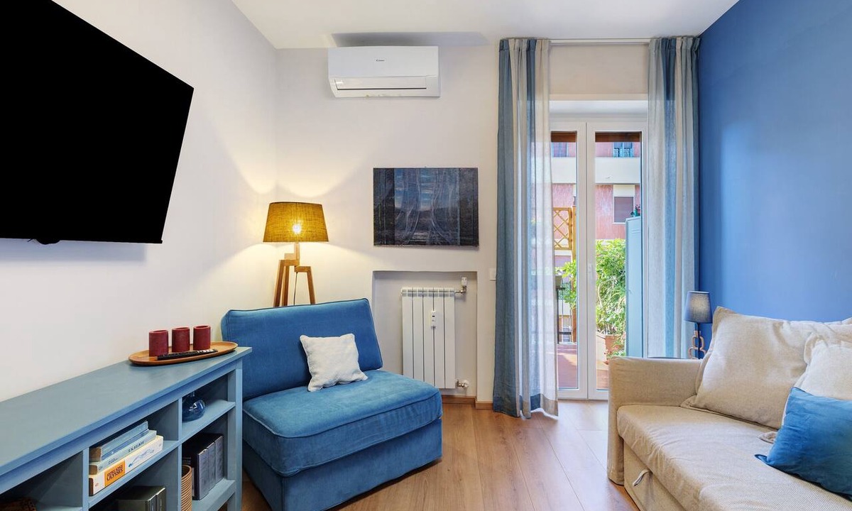 Quartiere XI Portuense Apartment | Apartment 'La Casa Di Giò' with Private Terrace, Wi-Fi and Air Conditioning