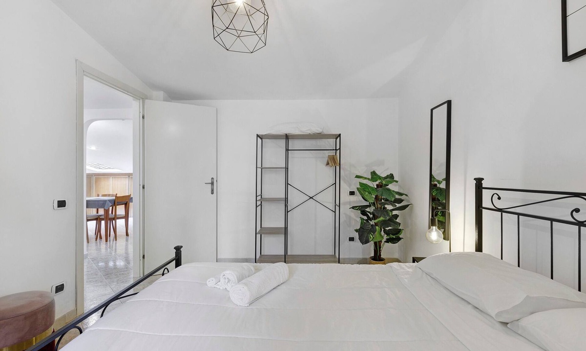 Quartiere XI Portuense Apartment | Apartment 'Portatrastevere' with Balcony, Wi-Fi and Air Conditioning