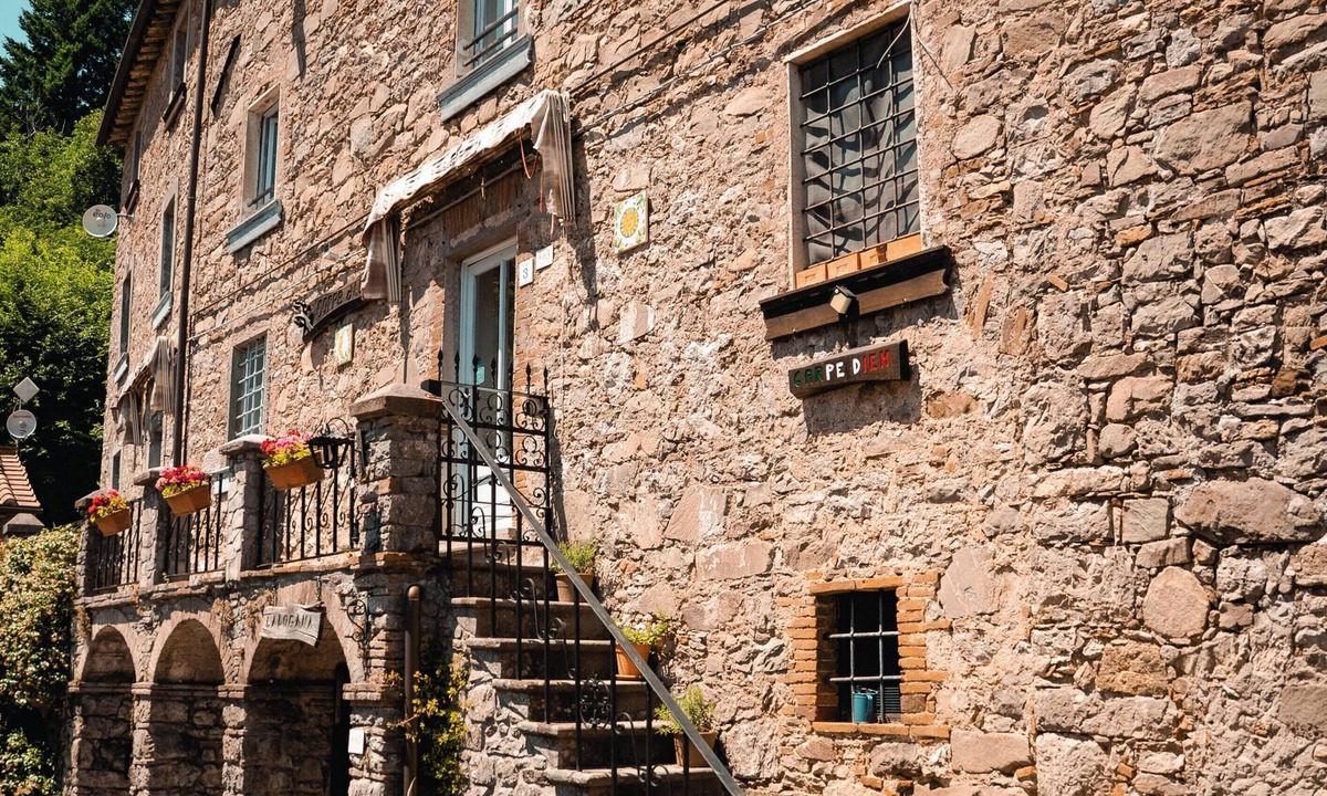 Pescaglia Apartment | Authentic Tuscan Stone House 4BR Peaceful Village Escape