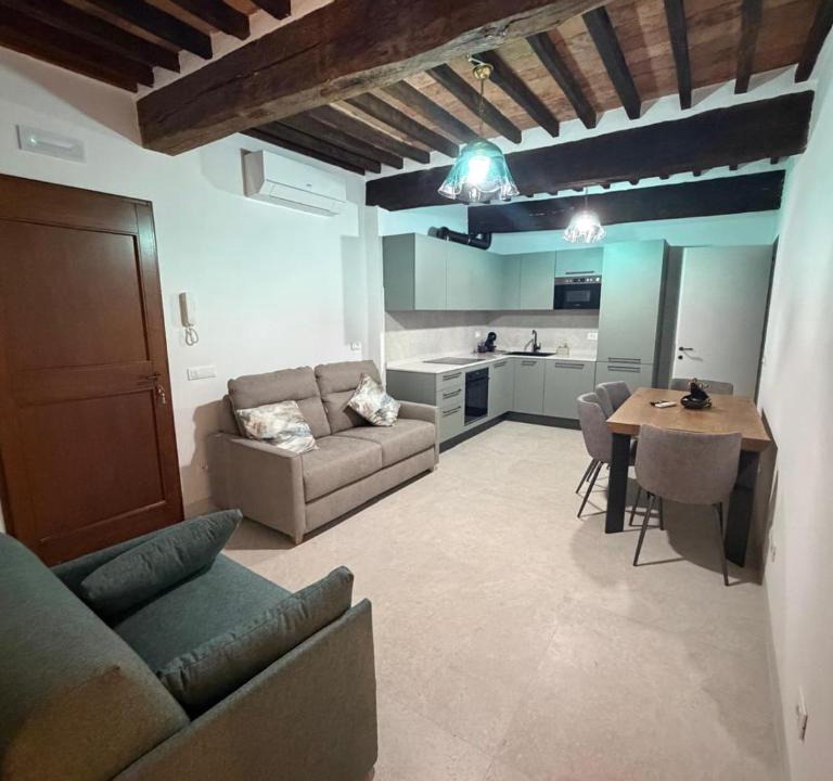 Chiusdino Apartment | b&b K2R