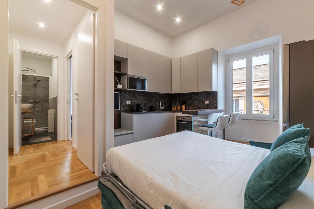 Roman Ghetto Apartment | Bartolomeo de' Vaccinari - FromHometoRome