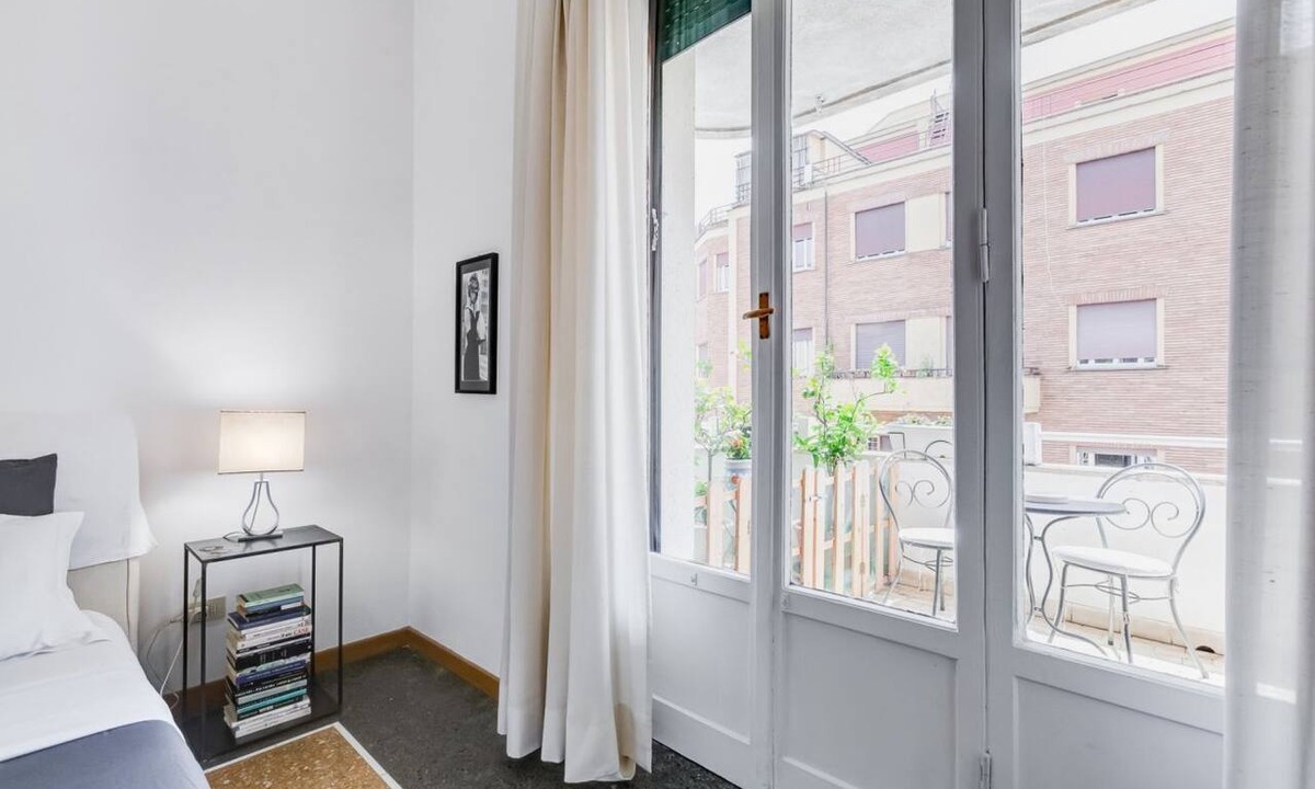 Nomentano Apartment | BDC - The Lady cozy 3-Bdr apt