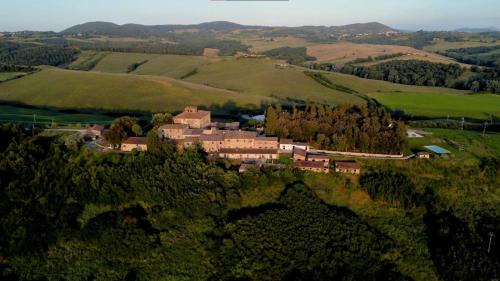 Trequanda Apartment | Borgo Belsedere - biofarm estate resort in Tuscany