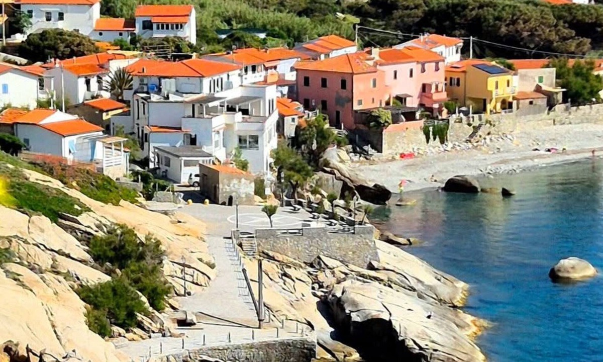 Pomonte Villa | Brand new apartment terrace sea view detached cottage Pomonte LAST DAYS 24-31ago