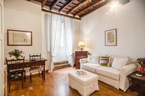Rione VI Parione Apartment | Campo de' Fiori Eleonorhouse