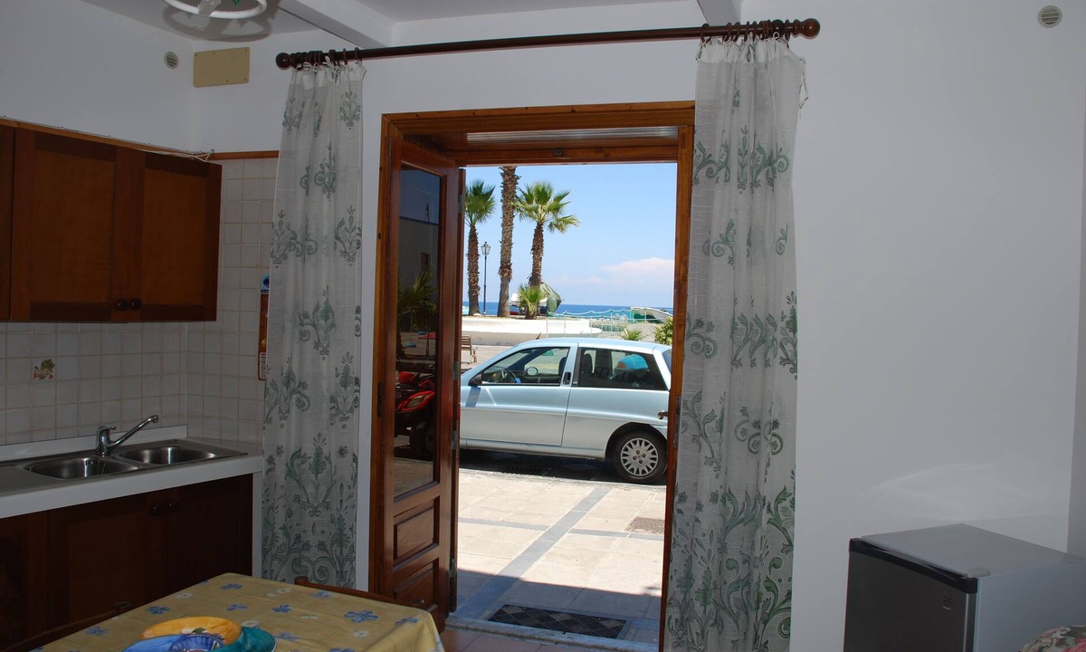 Canneto Apartment | Canneto Beach