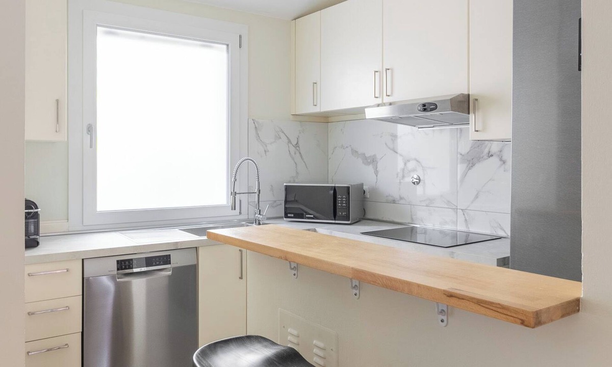 Historic Center Apartment | Casa Aposa | Spacious apartment with terrace, 5 minutes from Piazza Maggiore