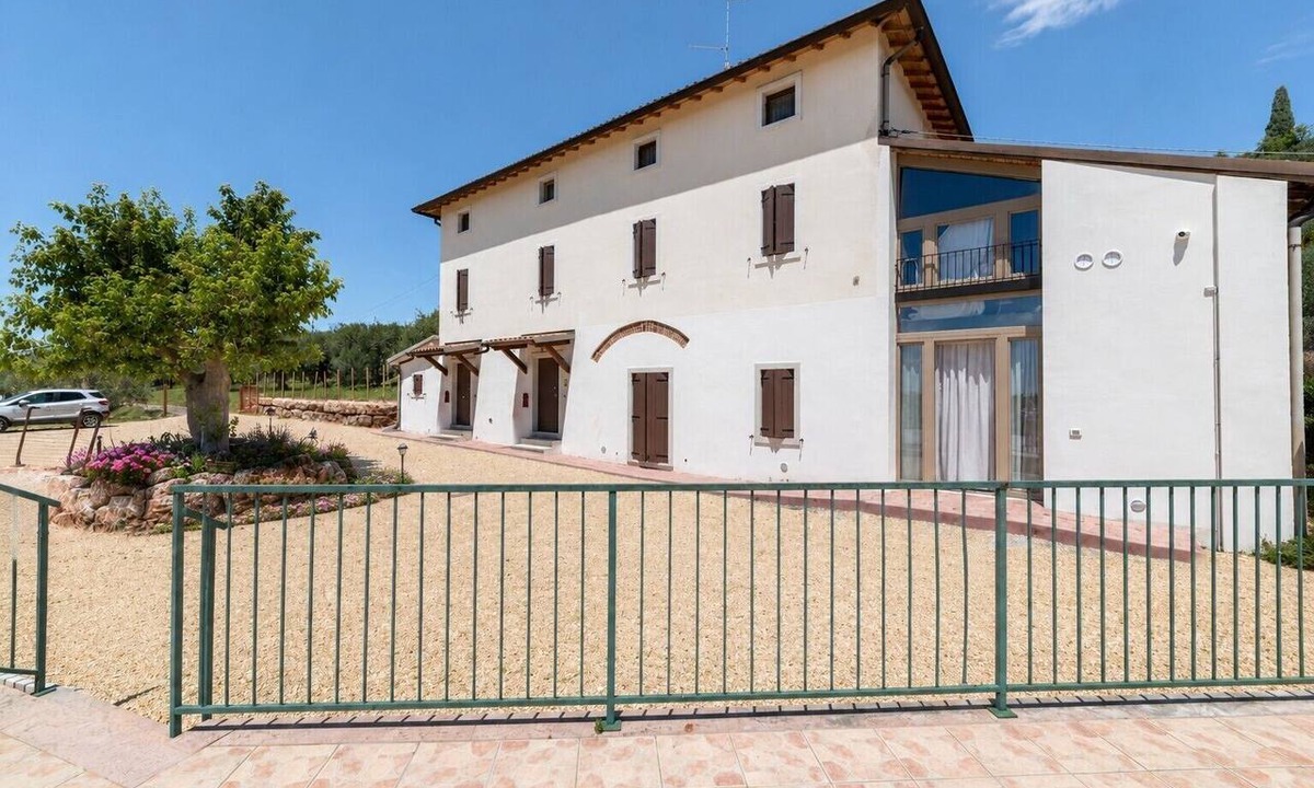 Cavaion Veronese Apartment | Casale dei Sogni Entire Private Villa with Terrace, Wi-Fi, and Air Conditioning