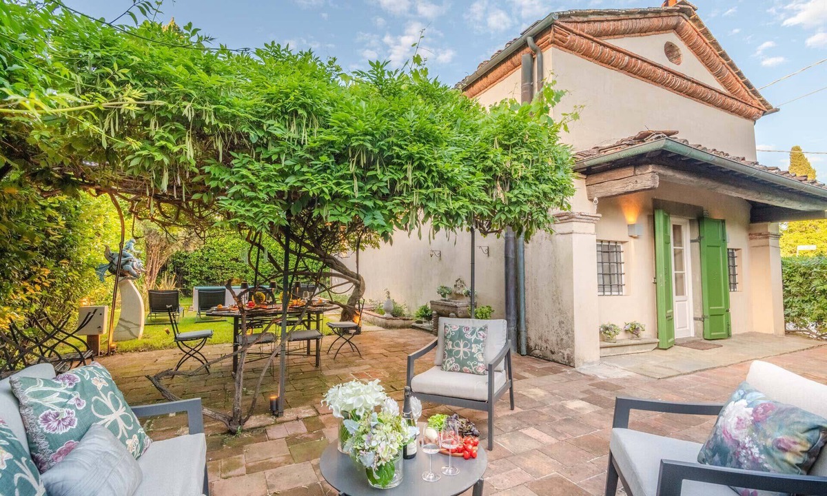 Lucca Villa | Charming Church converted into Farmhouse with Pool