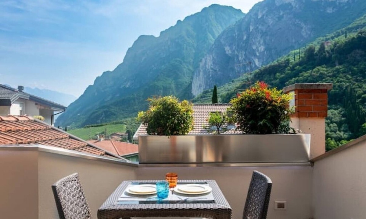 Tenno Apartment | Charming loft on Lake Garda: hot tub and free parking