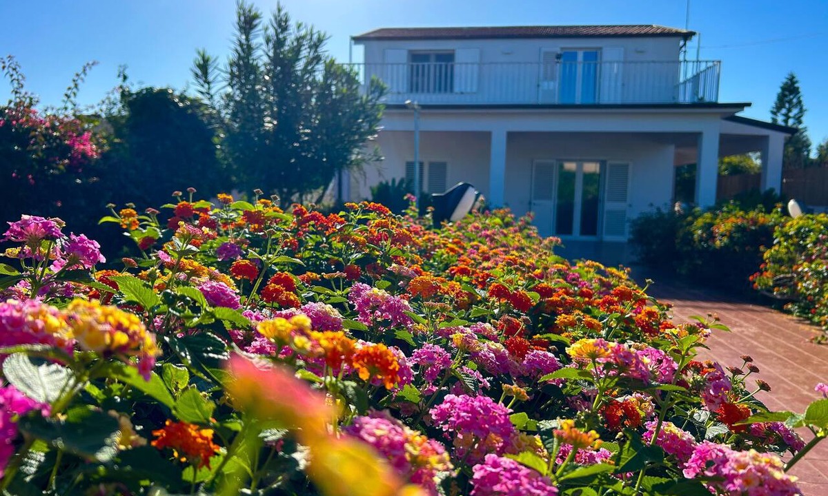 Agrigento Villa | Charming Villa in San Leone Agrigento – Peaceful Oasis Near Valley of the Temples