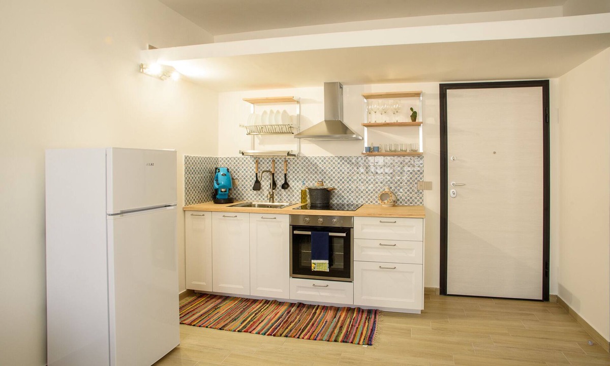 Corso dei Mille - Sant'Erasmo Apartment | Cozy Apartment at the Central Station - a 100 mt from the Station
