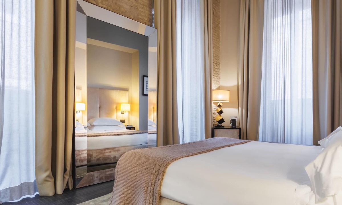 Rione VII Regola Hotel | DOM Hotel