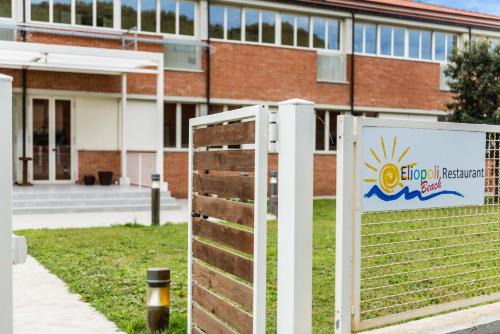 Calambrone Hostel | Eliopoli Beach Hostel & Restaurant