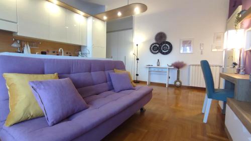 Zona XXVIII Tor de' Cenci Apartment | EUR Mostacciano Bilocale vicino IFO