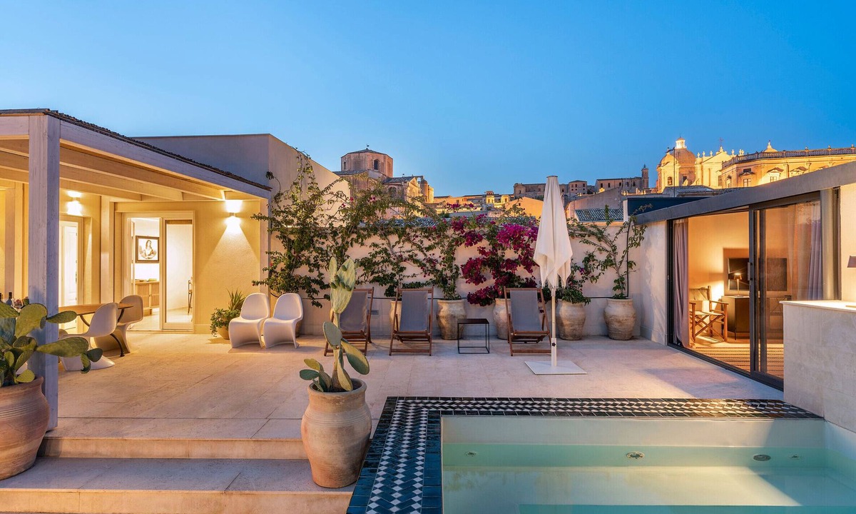 Noto Historic Centre Apartment | Exclusive property with terrace and plunge-pool, Noto, Sicily