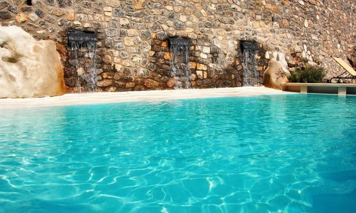 Amalfi Apartment | Gorgeous Loft Apartments with Pool in Amalfi Town by AMALFIVACATION.IT