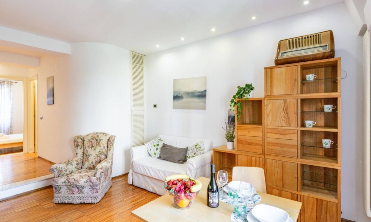 Sant'Antonio Apartment | GuestHost - Ponte Solferino Bright & Cozy APT