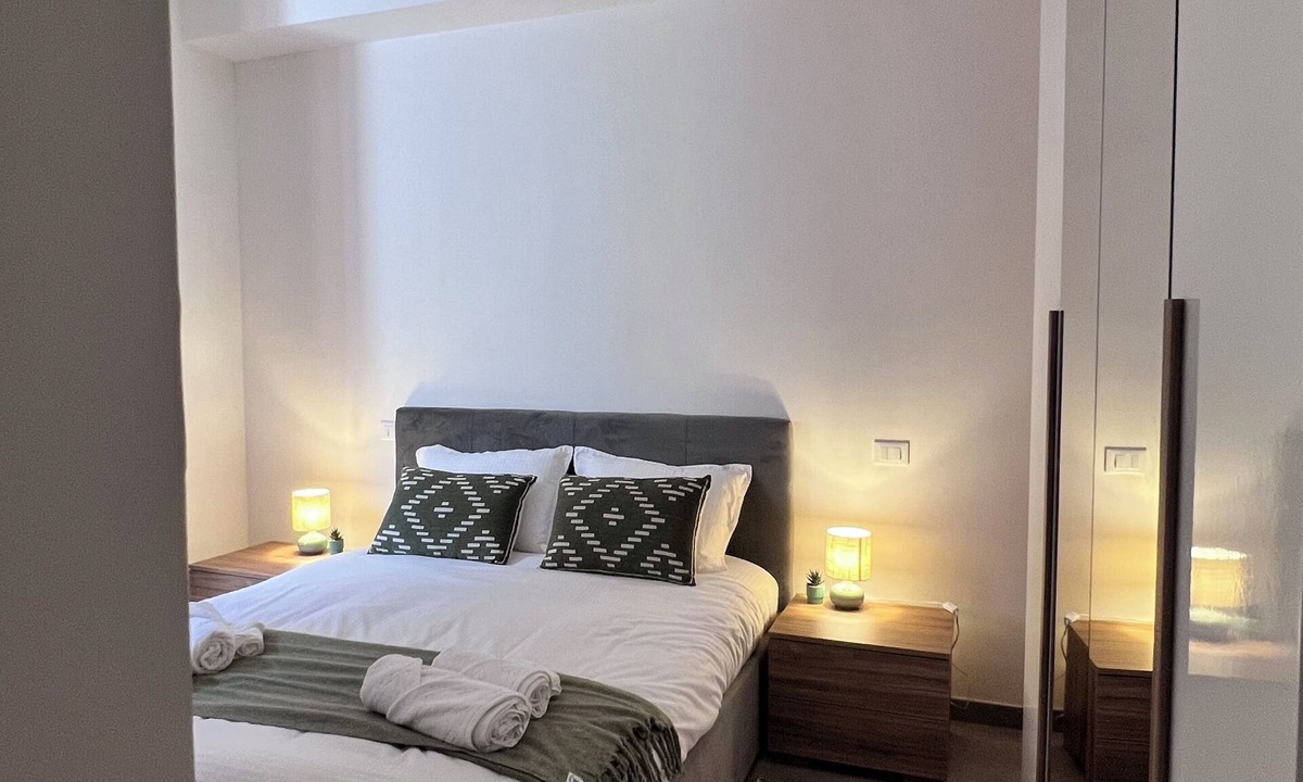 L'Aquila Apartment | Heart Of Eagle - Dwelling in the historic center with private courtyard