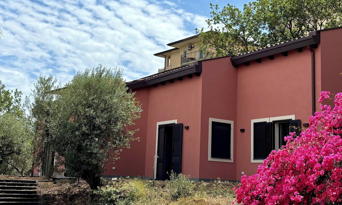 Aci Catena House | Hilltop house with sea view. A haven of peace close to population centers.