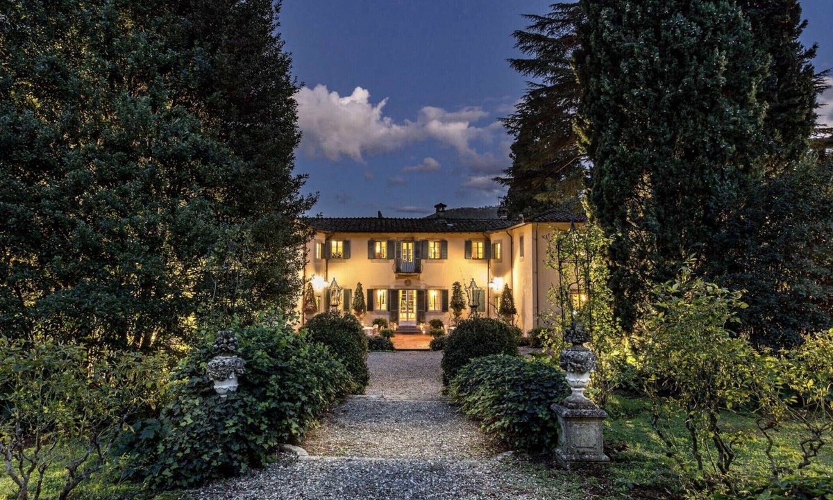 Vicopelago Villa | Historical Villa Daniela in the countryside