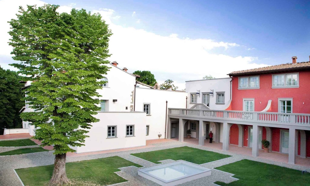 Rignano sull'Arno Apartment | Holiday apartment with outdoor pool and Wi-Fi