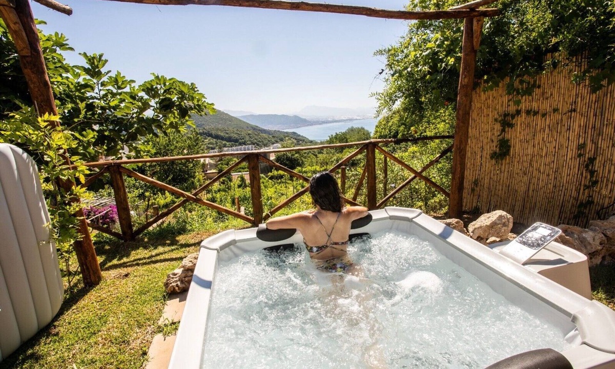 Dragonea House | Holiday Home 'Villino Rosaria Sea View' with Sea View, Wi-Fi and Air Conditioning