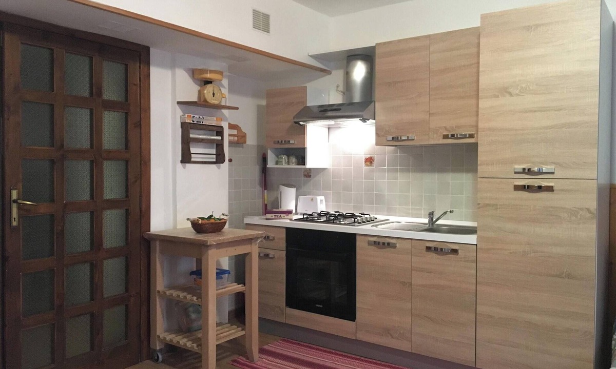 Roccaraso Apartment | Homerez - 1-Bedroom Mountain View Apartment