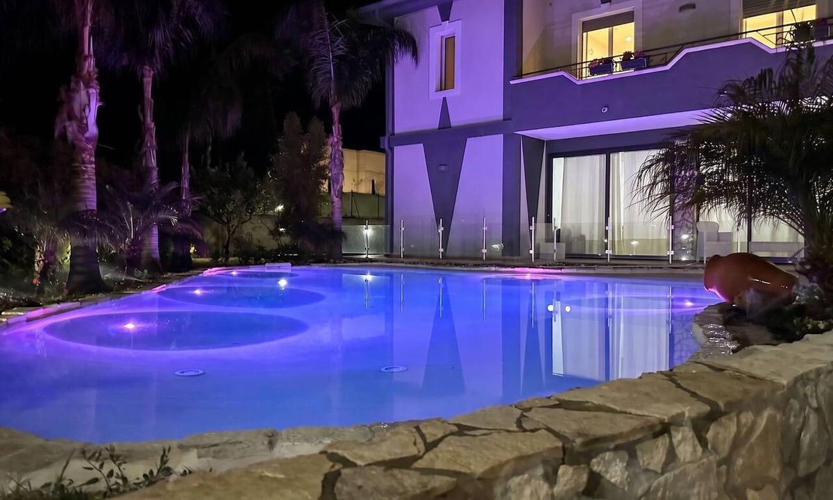 Fontane Bianche Villa | Homerez - Villa in Fontane Bianche