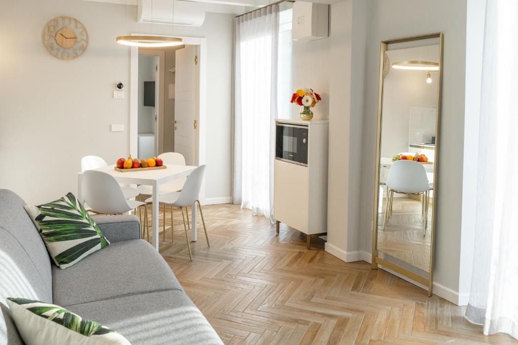 San Zeno Apartment | HomeThirtyFour