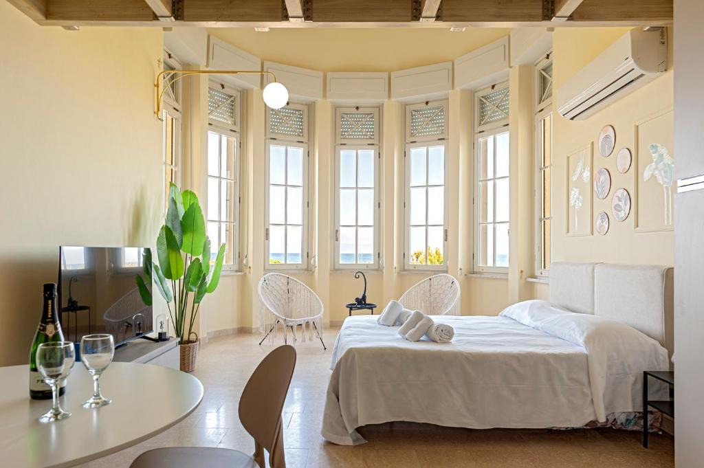 Calambrone Apartment | Homiday -Gioiello Vista Mare- Parcheggio Privato