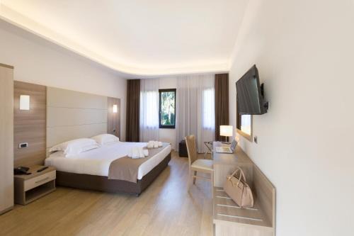 Zona XLV Castel di Guido Hotel | Hotel Boomerang