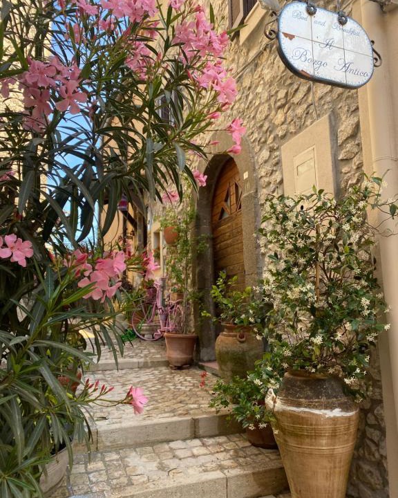 Rocca Massima Bed & Breakfast | Il Borgo Antico