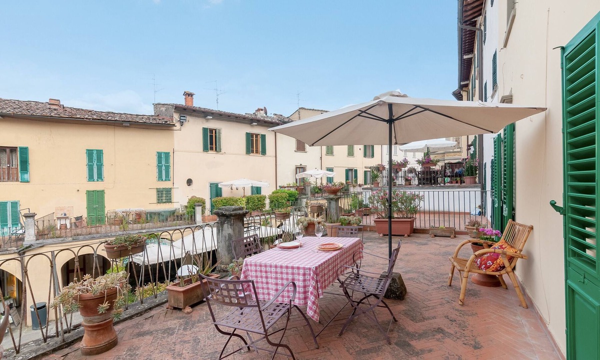 Greve in Chianti Apartment | Il Tuo Posto A Greve in Chianti: Private Terrace, Balcony & Wi-Fi Apartment