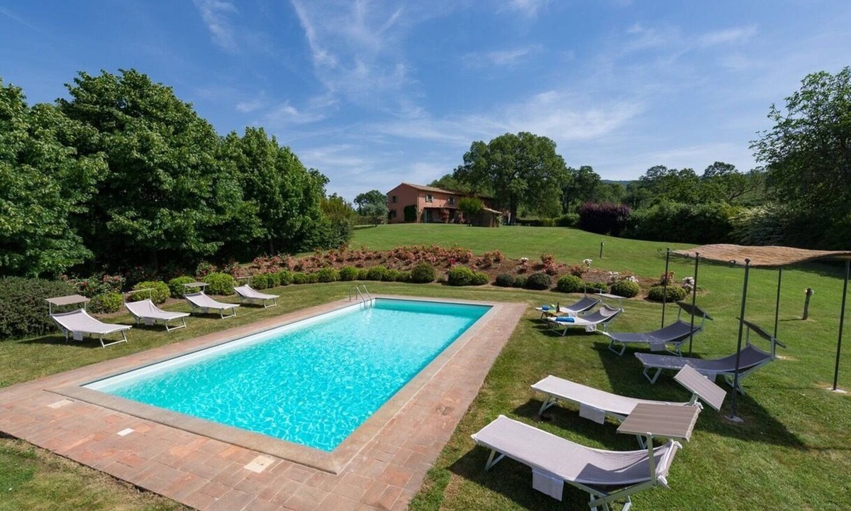 Vetralla House | La Scorticata. Elegant family house with swimming pool, surrounded by oak trees.