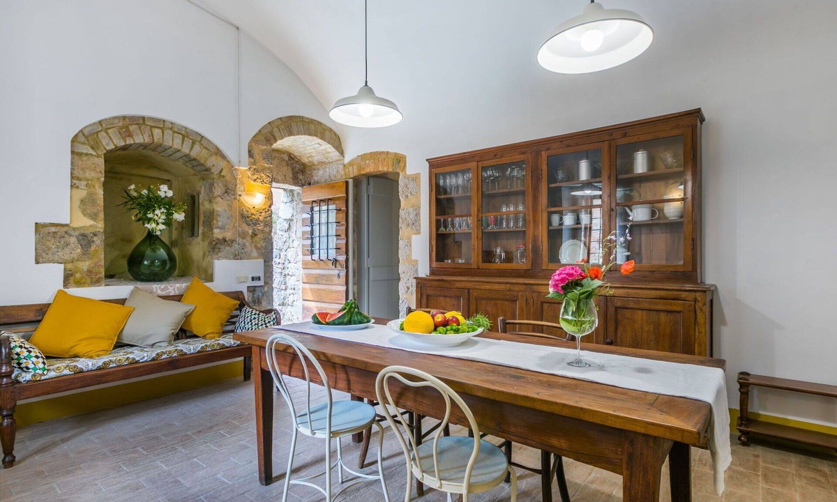 Stigliano Apartment | Lovely apartment for 2 guests with WIFI, TV, patio, pets allowed and panoramic view