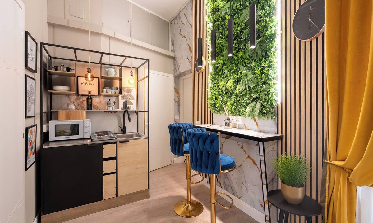 Campitelli Apartment | Luxury Stay in the Heart of Rome, Walking Distance from the Colosseum