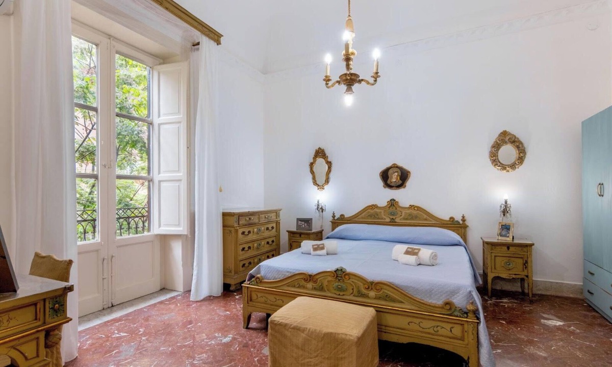 Ruggero Settimo Apartment | Maison Politeama Central - Walk everywhere! 5 minutes from Politeama theatre