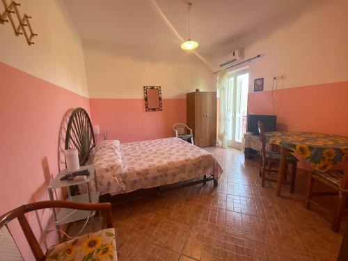 Gioiosa Marea Apartment | Michelangelo's House