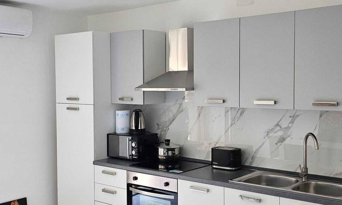 Mussomeli House | Modern Hillside Retreat with Panoramic Views & Private Balcony with AC