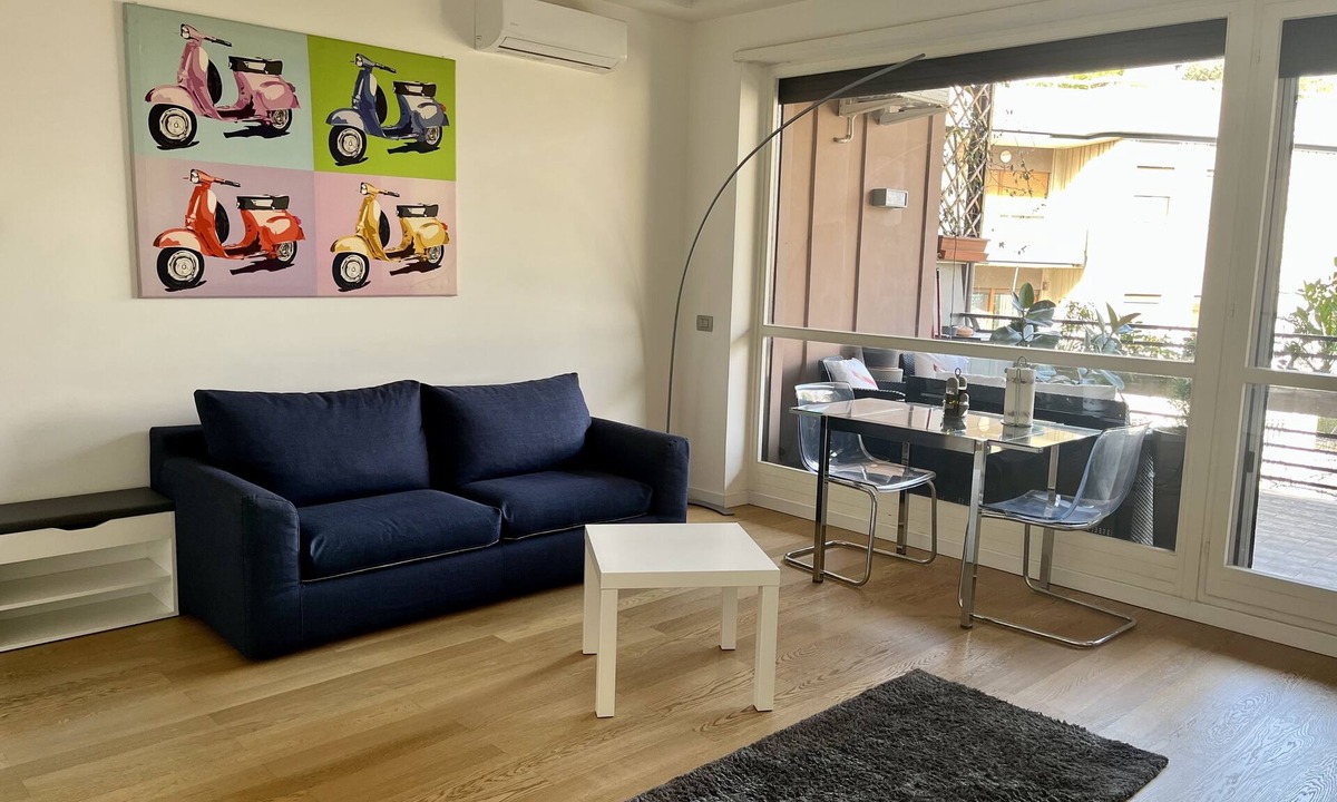 Tor di Quinto Apartment | Modern one-bedroom apartment with terrace