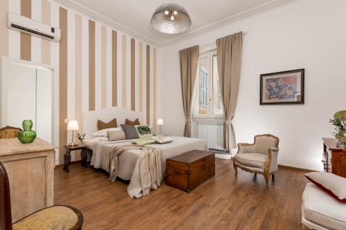 Rione IV Campo Marzio Apartment | New! Spanish Step Design Apartment